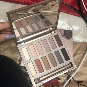 Urban decay brand new never used.